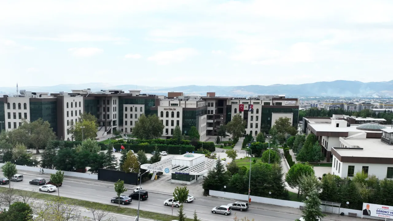 BTÜ’den 8 akademisyen dünyanın en iyileri arasında