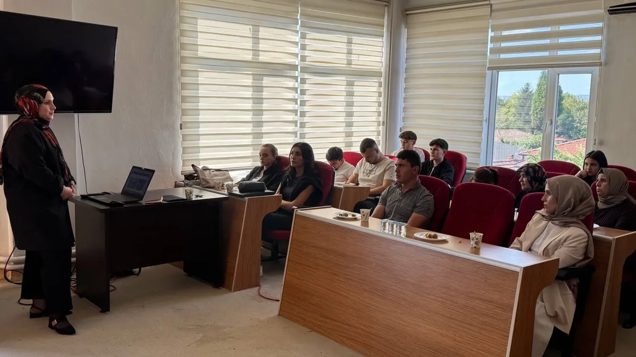 Sakarya'da özel gereksinimli vatandaşlara yasal haklar anlatıldı