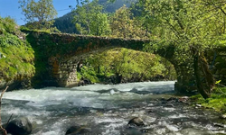 Orta Çağ’dan kalma taş köprüler kendine hayran bırakıyor
