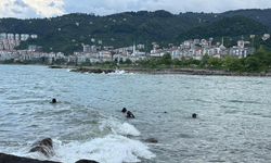 Giresun’da akıntıya kapılan çocuğu arama çalışmaları sürüyor
