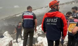 Rize'de yaylada kar kütlesi çöktü: Bir kişi hayatını kaybetti