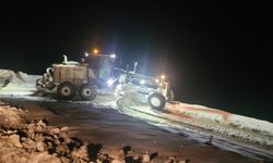 Trabzon'da kar mesaisi erken başladı