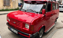 1979 model aracını ‘Çiçek Abbas’ minibüsüne benzetti