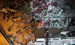 Çöken binanın enkazında kalan anne ve babanın cansız bedenlerine ulaşıldı