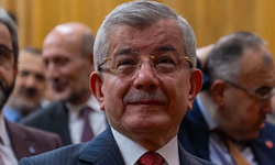 Ahmet Davutoğlu'ndan emekliye bir aylığına ek maaş çağrısı!