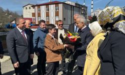 Hayrat'da Bakan Uraloğlu Rüzgarı: Herkesi tek tek dinledi, esnafla buluştu