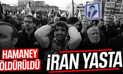 İran'da Hamaney'in ölümü sonrası meydanlara inen kalabalık havadan görüntülendi