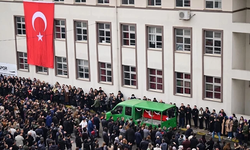 ABD ordusu: İran'da bin 700'den fazla hedef vuruldu