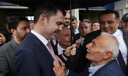 Bakan Kurum oğlunun vasiyeti yerine getirilen şehit babasıyla buluştu