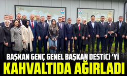 Başkan Genç Genel Başkan Destici onuruna kahvaltı verdi