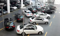 İkinci el otomobilde 6 ay 6 bin km ve ilan kısıtlaması 2027’ye kadar uzatıldı