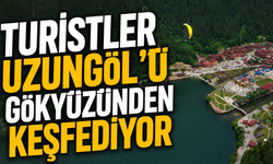 Turistler Uzungöl'ü gökyüzünden keşfediyor