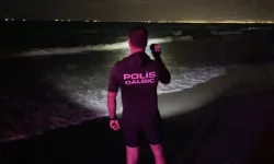 Mersin'de denize giren 5 kişilik aileden 3'ü boğuldu 1'i kayboldu