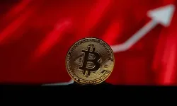 Bitcoin’de sert yükseliş: 77 bin doların üzerine çıktı