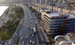 İzmir'de Bayraklı Belediyesi'ne operasyon: 45 kişiye gözaltı
