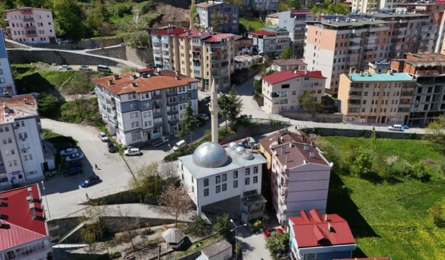 Artvin'de 'Ayaklı cami' mimarisiyle dikkat çekiyor