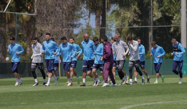 Trabzonspor’da Uğurcan Çakır ve Savic, kamp kadrosuna alınmadı