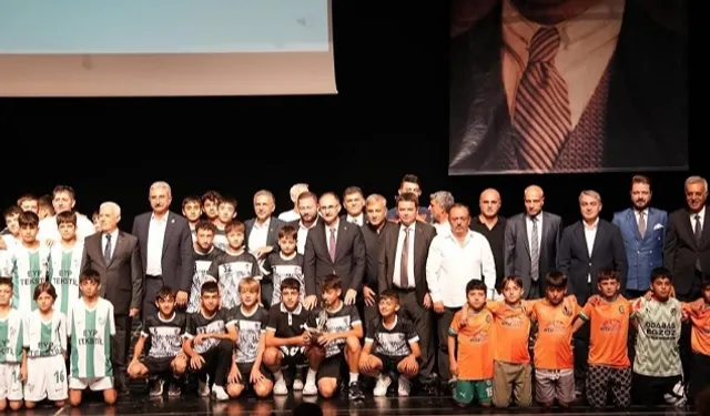 Bursa Gemlik Belediyespor'dan 3 kupa birden