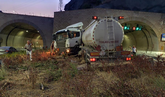 Gümüşhane’de tünelde trafik kazası: 1 yaralı