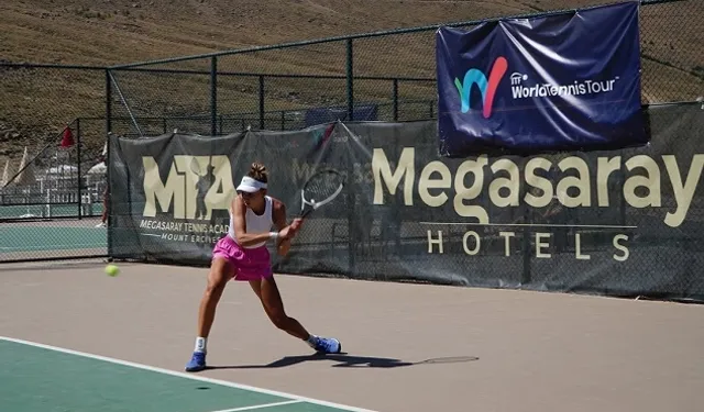 Dünya Tenis Turu Erciyes'te start aldı