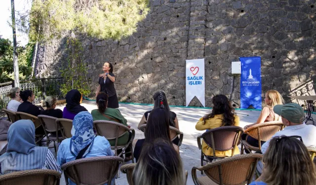 İzmir’de “Bizim Mahalle Sohbetleri” başladı