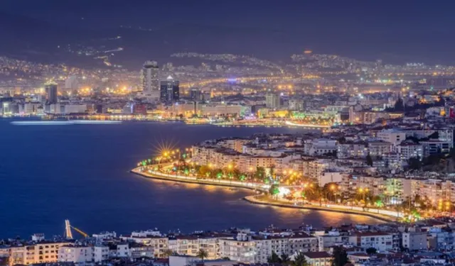 İzmir’de yabancı turist sayısı düştü! Egeli turizmciler 'stabil durumu kırmalıyız' dedi
