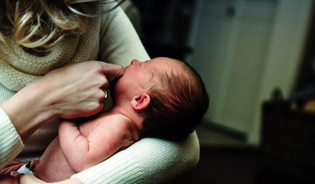 Doğum izinlerinde yeni dönem kapıda: Süreler uzatılacak
