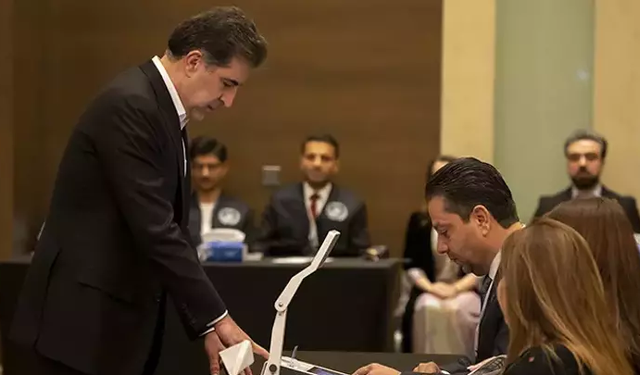 Irak sandık başında! 21 milyon seçmen oy kullanacak