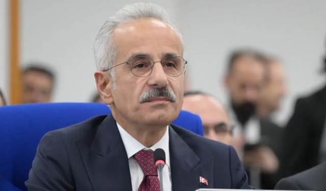 Ulaştırma Bakanı Abdulkadir Uraloğlu'ndan İstanbul'a yeni metro müjdesi