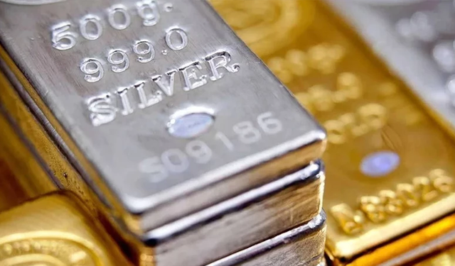 Yeniden yükselişe geçti... Altın ve gümüş riskten besleniyor