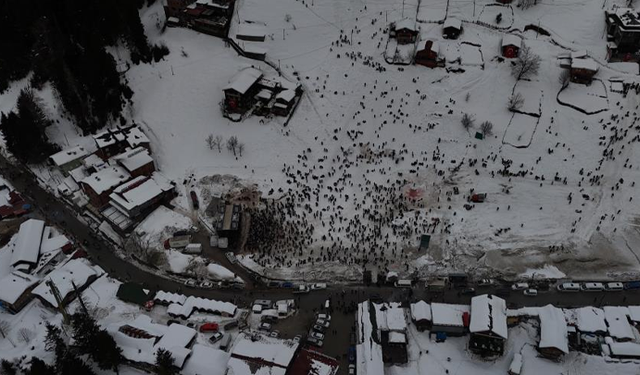 Ayder Yaylası'nda Kardan Adam Kış Festivali coşkusu