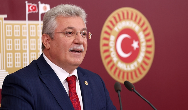 AK Parti'den emekli maaşı açıklaması: Çalışmalarımız var