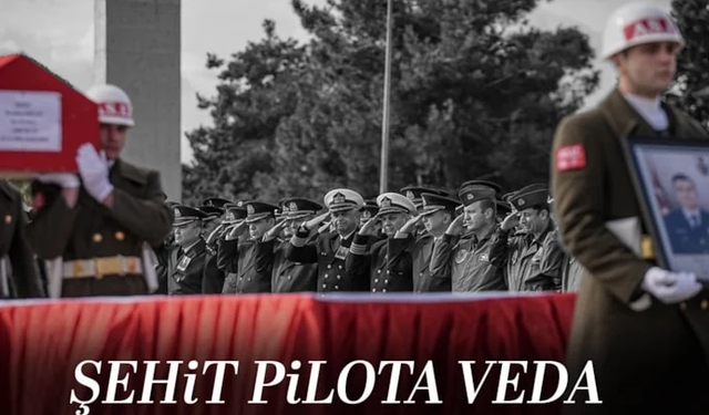 Balıkesir’de şehit pilot için tören: İbrahim Bolat son yolculuğuna uğurlandı