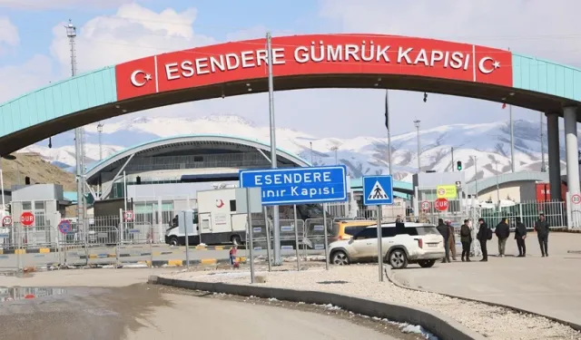 Türkiye-İran sınır hattında sıcak gelişme: Karşılıklı olarak durduruldu