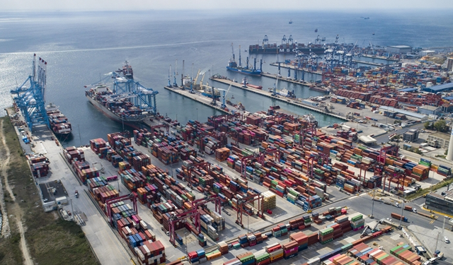 Şubat 2026'da ihracat 1,6 artarak 21,1 milyar dolar oldu
