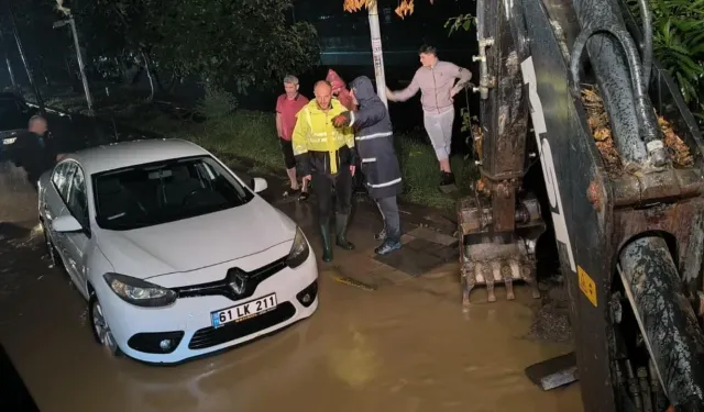 Sağanak Arsin'i de vurdu... Ekipler seferber!