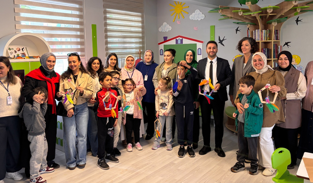 Çilekli Düşler Köyü Minik Misafirlerini Ağırlamaya Devam Ediyor
