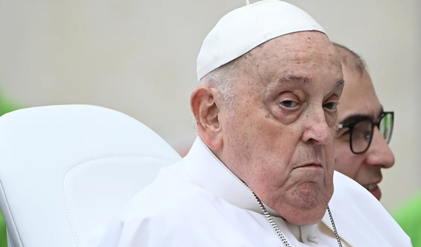 Papa Francis hayatını kaybetti