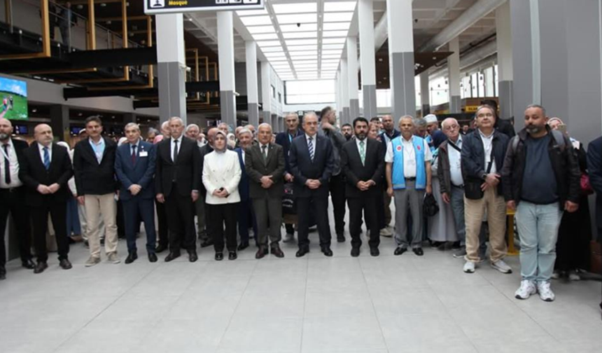 Ordu'dan 291 kişilik hac kafilesi kutsal topraklara uğurlandı
