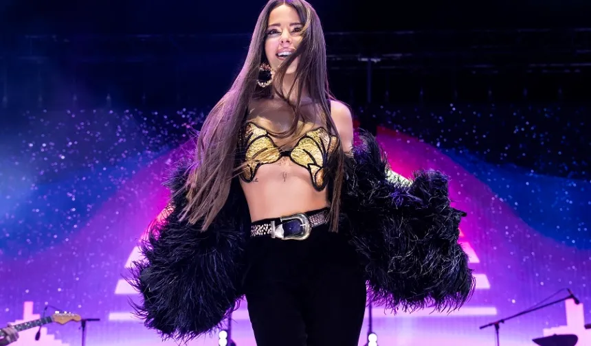 Simge’den 'Sen Ağla' sürprizi