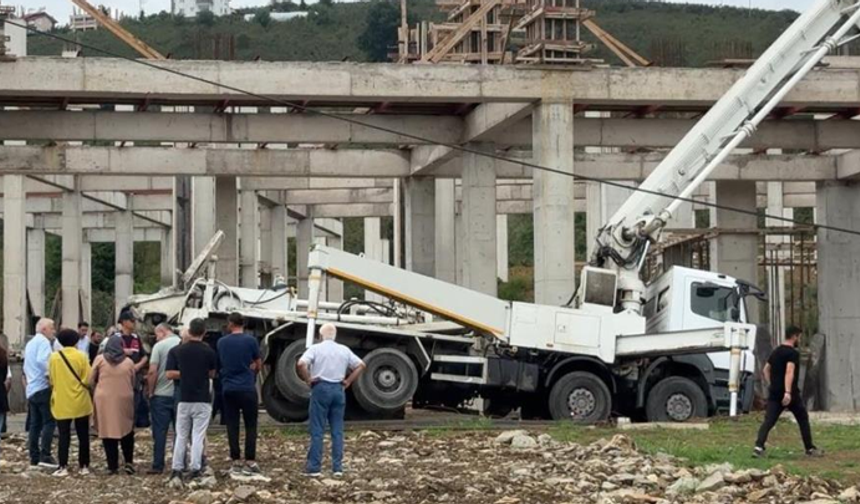 Ordu'da inşaatta beton mikseri devrildi: 1 ölü