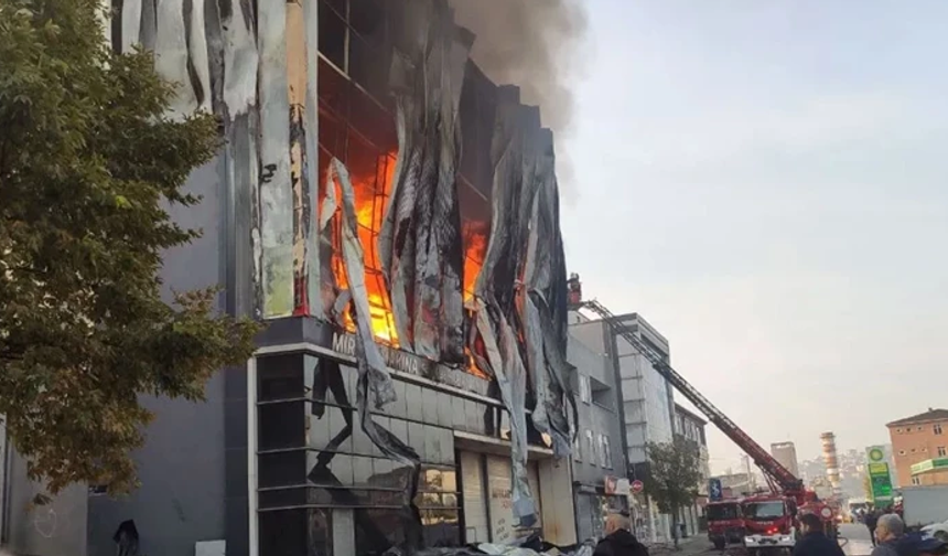 Kocaeli'de parfüm deposunda facia! 6 kişi hayatını kaybetti