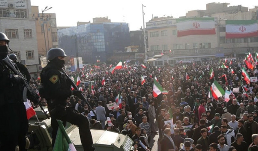 Reuters duyurdu: İran'daki protestolarda 5 bin kişi hayatını kaybetti