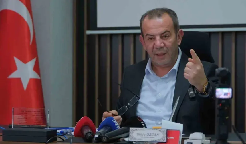 Tanju Özcan görevinden uzaklaştırıldı