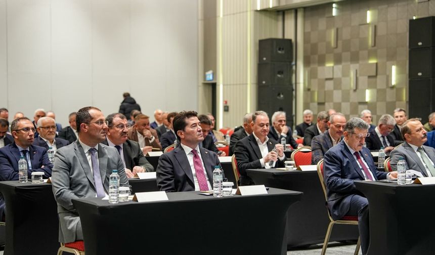 Başkan Kaya "Belediyelere yapılan operasyonlar, Belediye Başkanlığı kimliğine zarar veriyor"