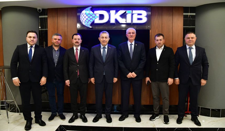 Vali Tahir Şahin’den DKİB Başkanı Selçuk İskender’e Tebrik Ziyareti