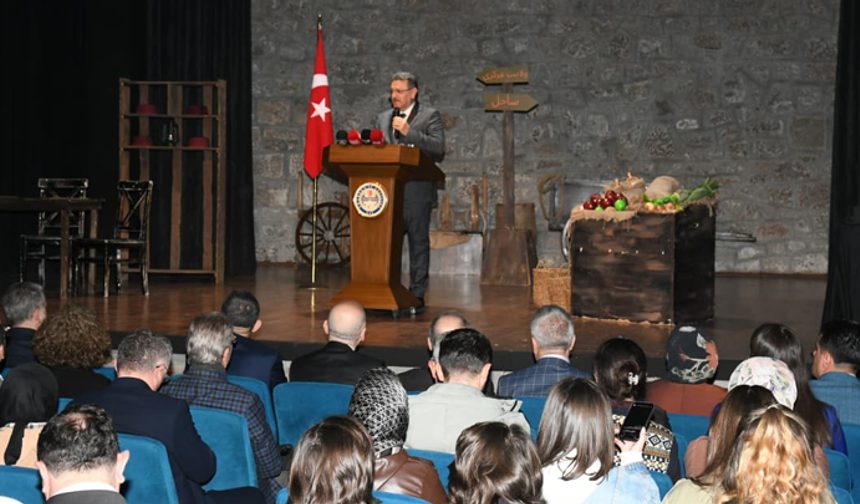 Trabzon’da Hüseyin Kazaz Kültür Merkezi yeniden hizmete açıldı