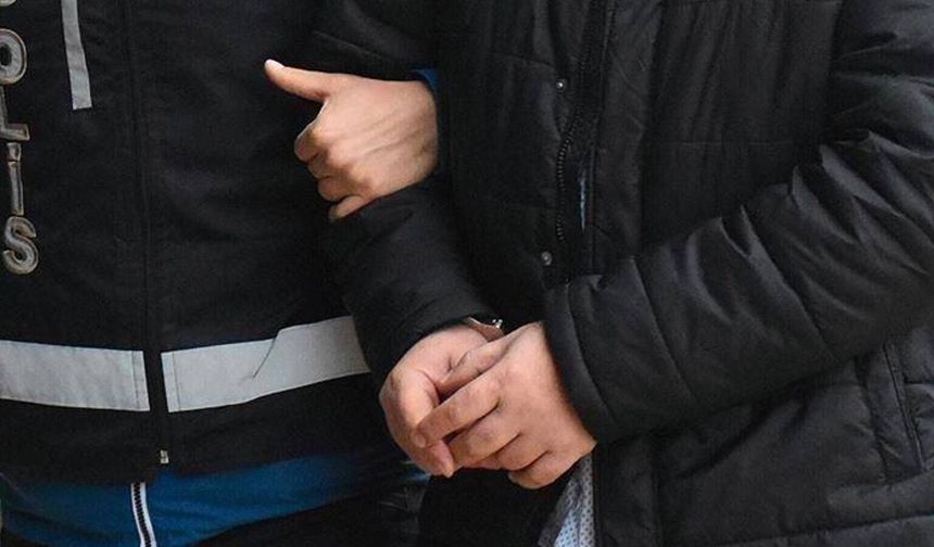 İnterpol'ün kırmızı bültenle aradığı firari Türkiye'de yakalandı!
