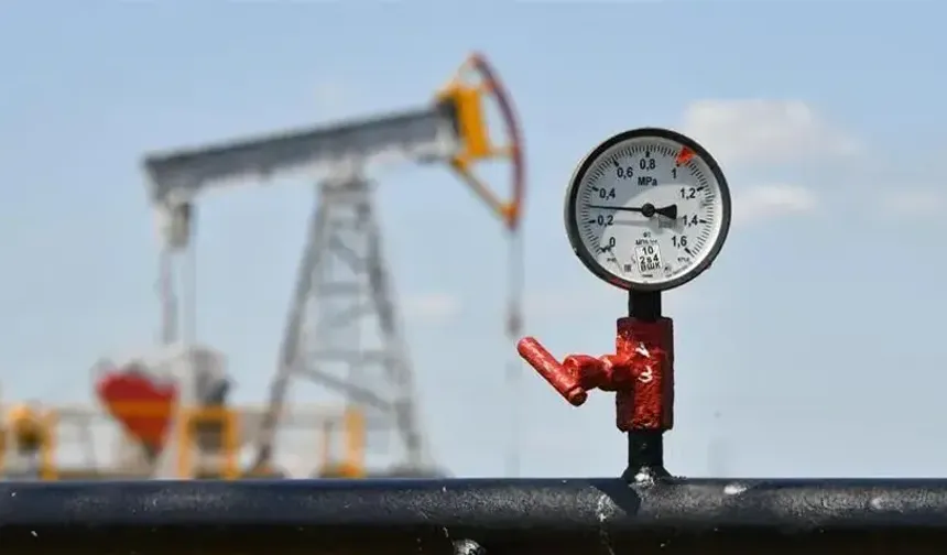 Küresel petrol fiyatları yön arayışına devam ediyor
