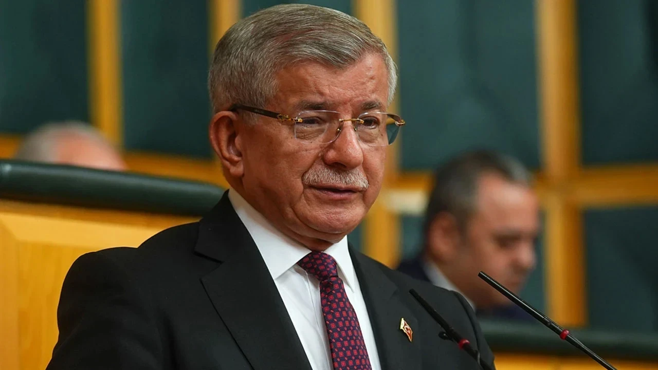 Gelecek Partisi resmen feshedildi! "Aldığımız karar bir vazgeçiş değil"